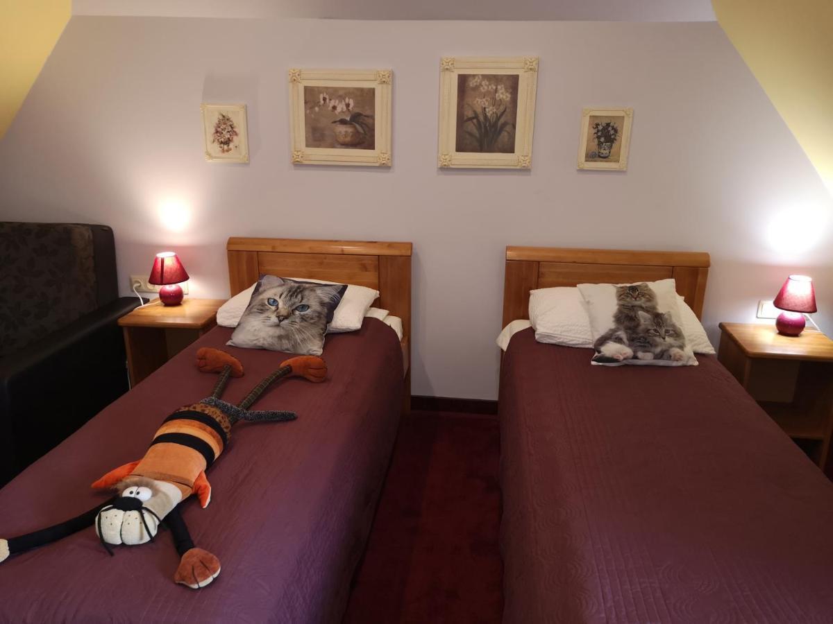 Hotel Senlici Йелгава Екстериор снимка