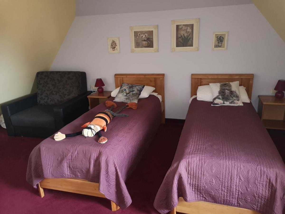 Hotel Senlici Йелгава Екстериор снимка